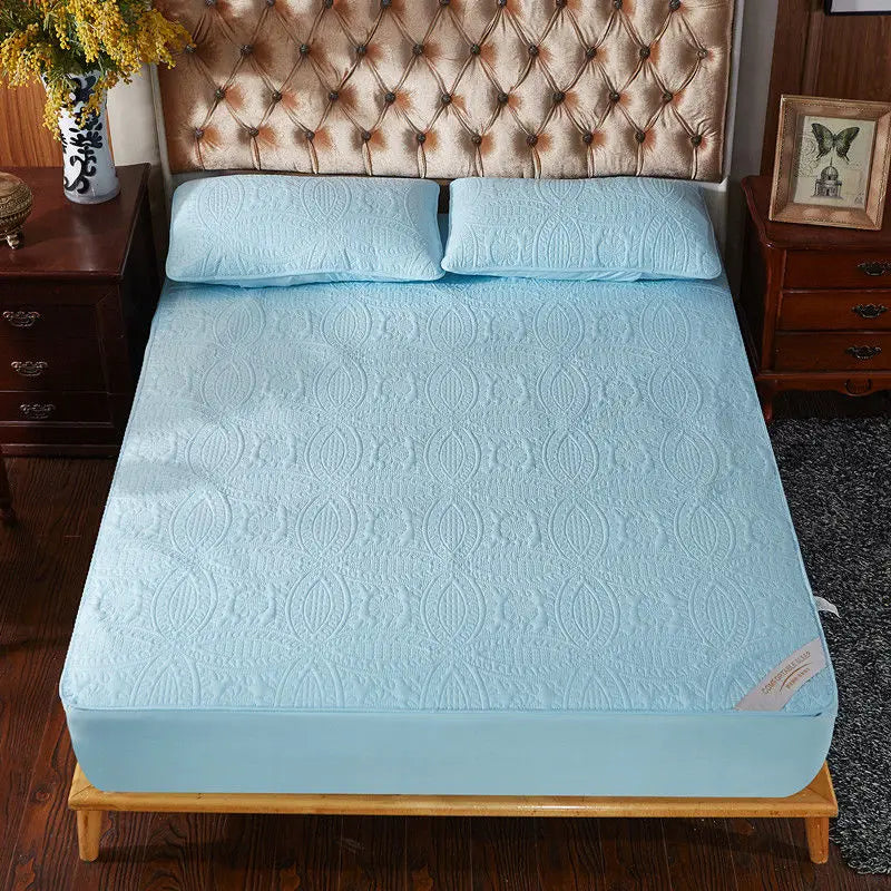 Super Waterproof Quilted Mattress Cover Air-Permeable Bed Protector Pad Cover Queen Mattress Topper Not Including Pillowcase